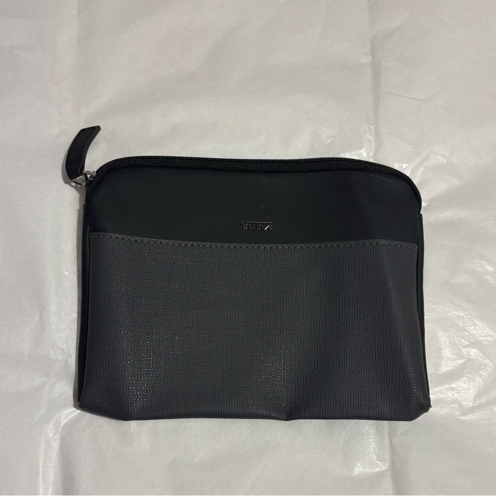 Tumi For Delta Black & Grey Toiletry/Travel Pouch